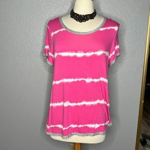 Medium (8-10) Secret Treasures women’s sleepwear top